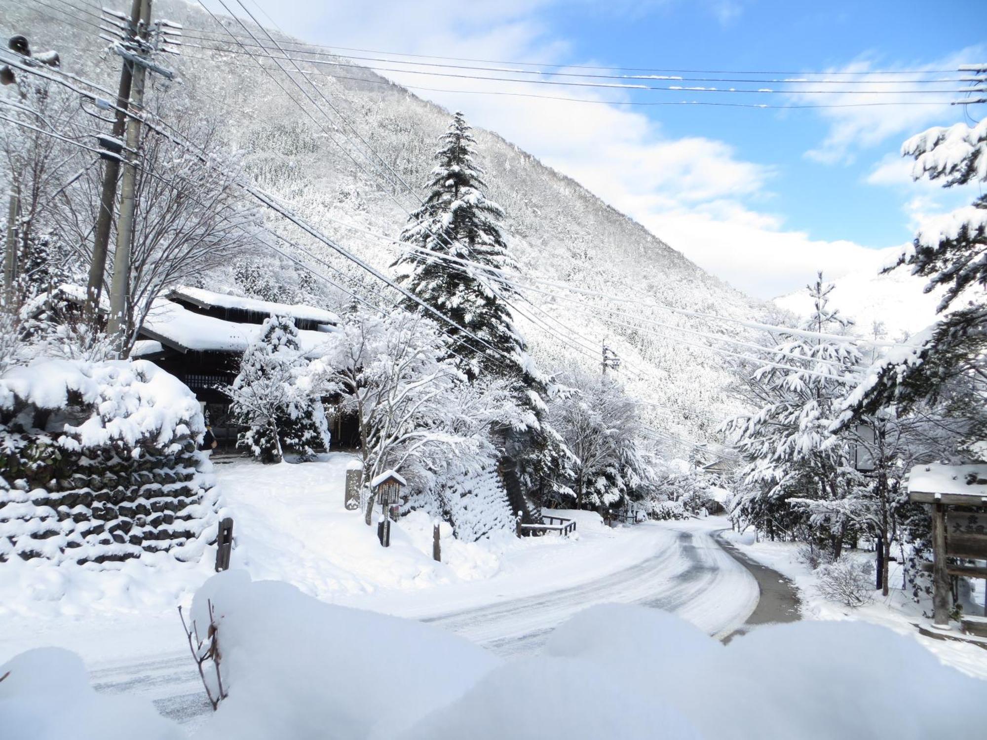 ホテル 湯元 長座 高山市 エクステリア 写真