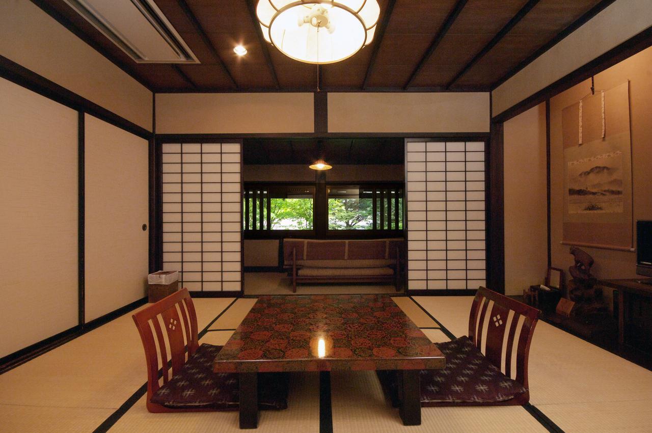 ホテル 湯元 長座 高山市 エクステリア 写真
